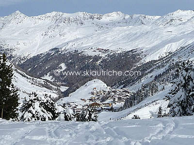Skier à Obergurgl en Autriche